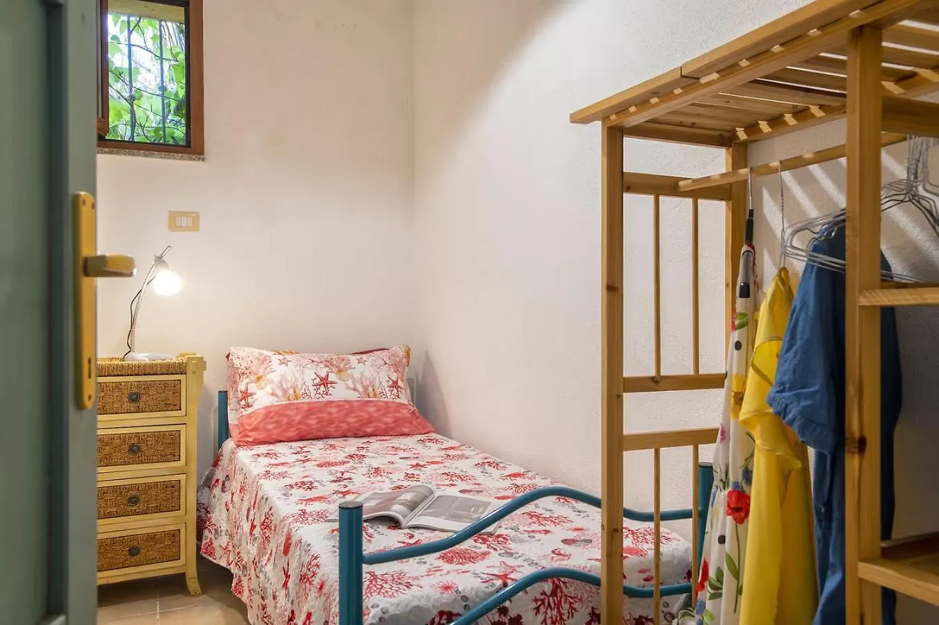 Li Junchi Mare E Natura Apartment Badesi 0*,