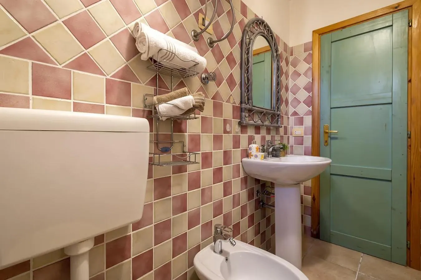 Li Junchi Mare E Natura Apartment Badesi
